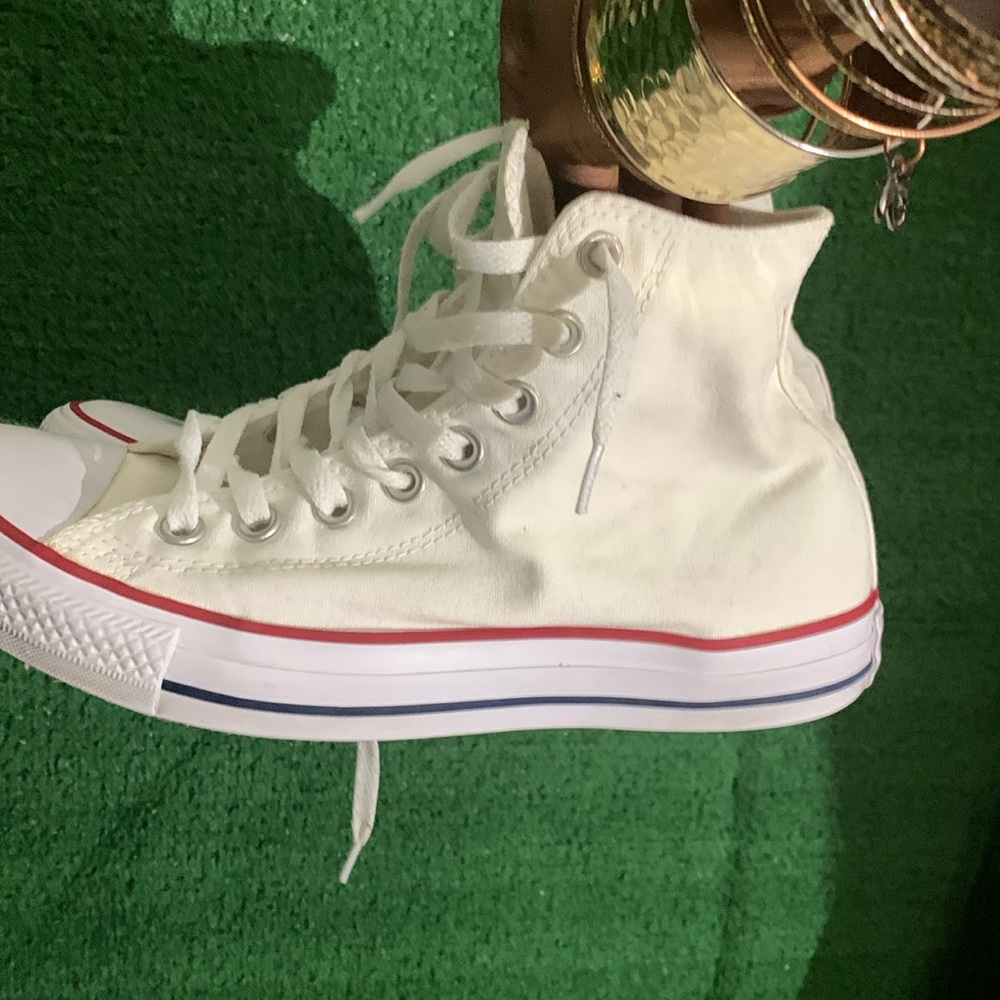 Men All White Converse